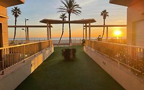 Sunny&Beach In Valencia